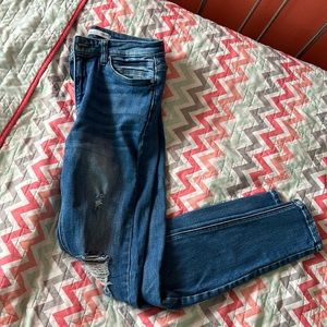 Kancan jeans with rips